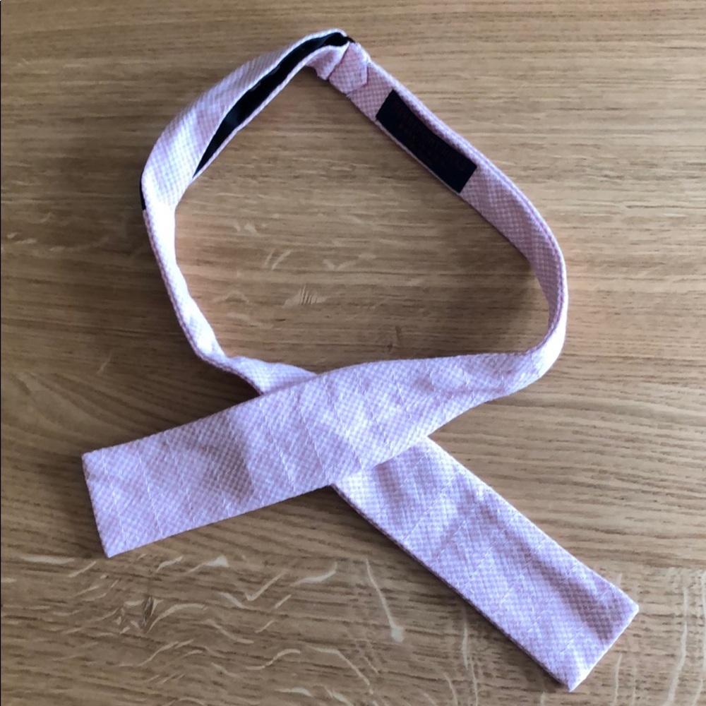 Pierrepont Hicks cotton bow tie